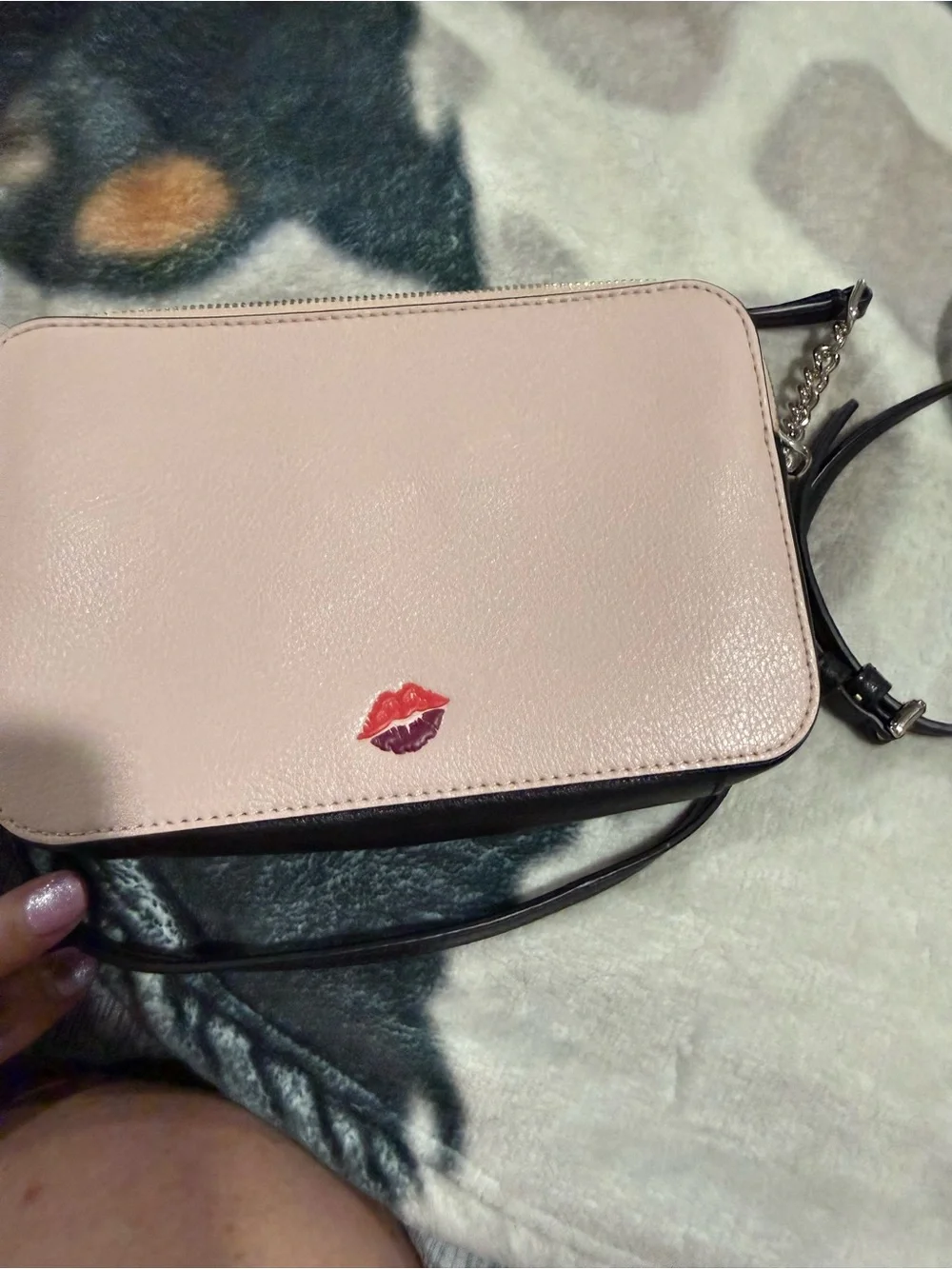 kate spade pink Minnie Mouse Heart Crossbody Bag - Picture 3 of 3